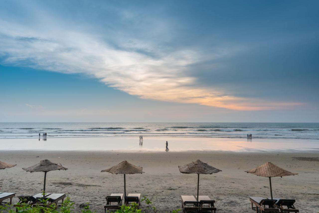 Amadi Beach Front होटल