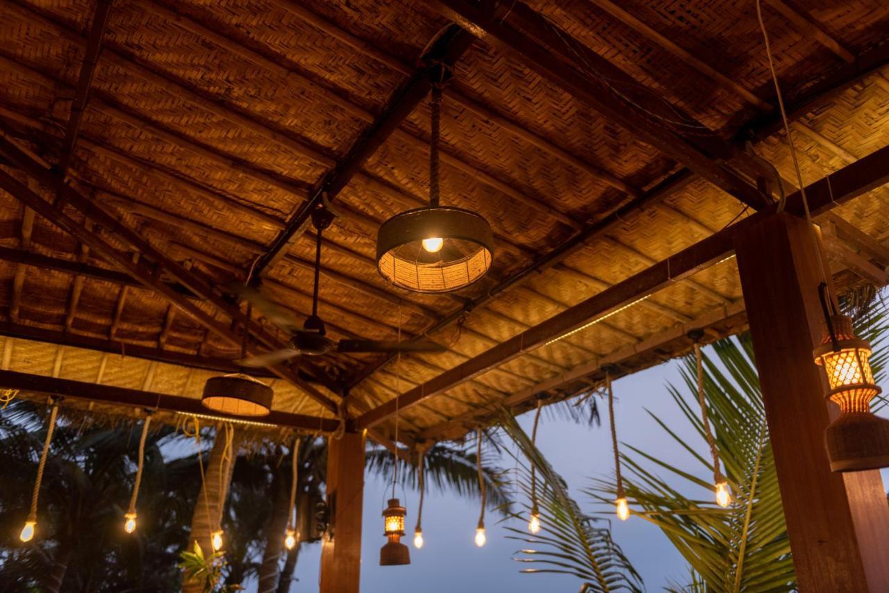 Hotel Amadi Front Mandrem